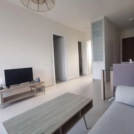 两卧室公寓-带露台花园 Appartement