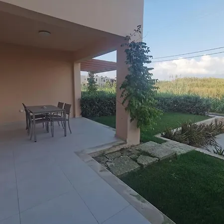 两卧室公寓-带露台花园 * Chania (Crete)