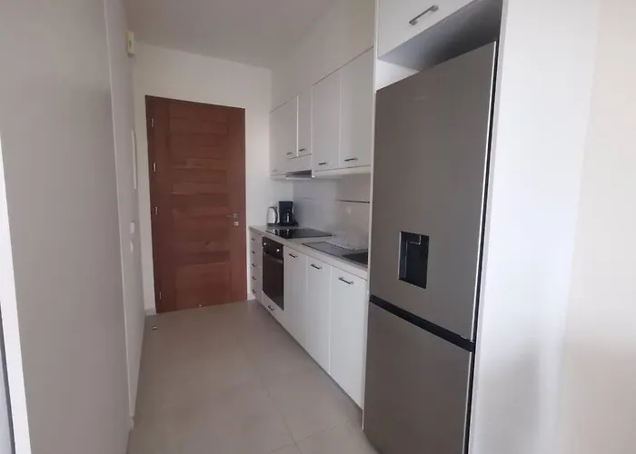 两卧室公寓-带露台花园 アパート ハニア