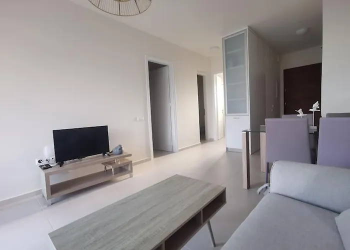 两卧室公寓-带露台花园 公寓