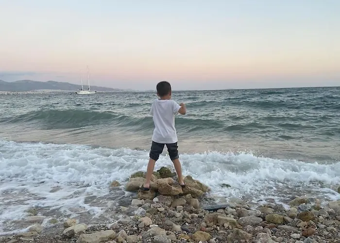 两卧室公寓-带露台花园 アパート *