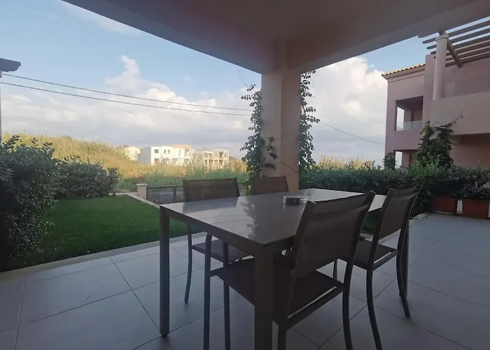 两卧室公寓-带露台花园 ハニア